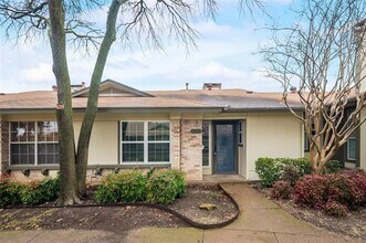 Building Photo - 1906 Cobblestone Ln