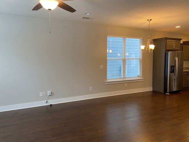 Foto del edificio - 1035 Saddlestone Dr
