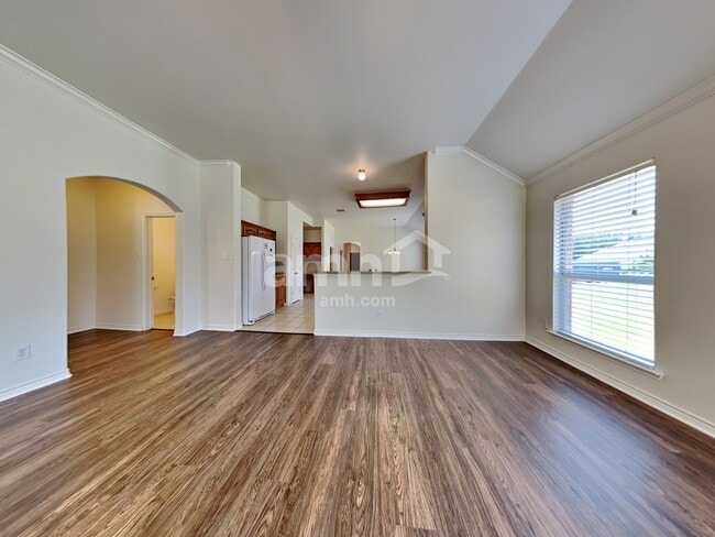 Building Photo - 1385 Tanglevine Dr