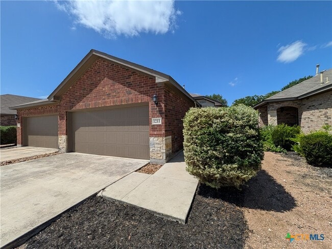 Building Photo - 1211 FM-306 E