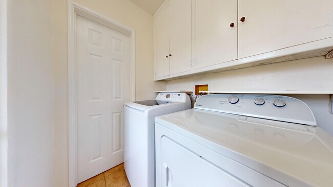 Foto del edificio - 18138 S Dalton Ave