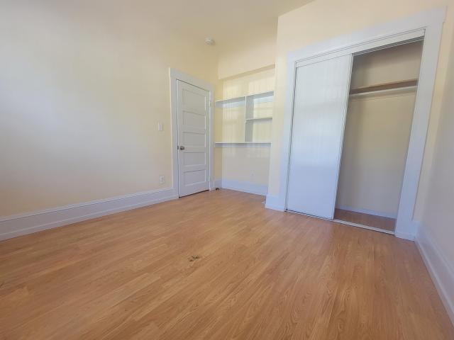 Foto del edificio - 4 bedroom in Oakland CA 94606-4538