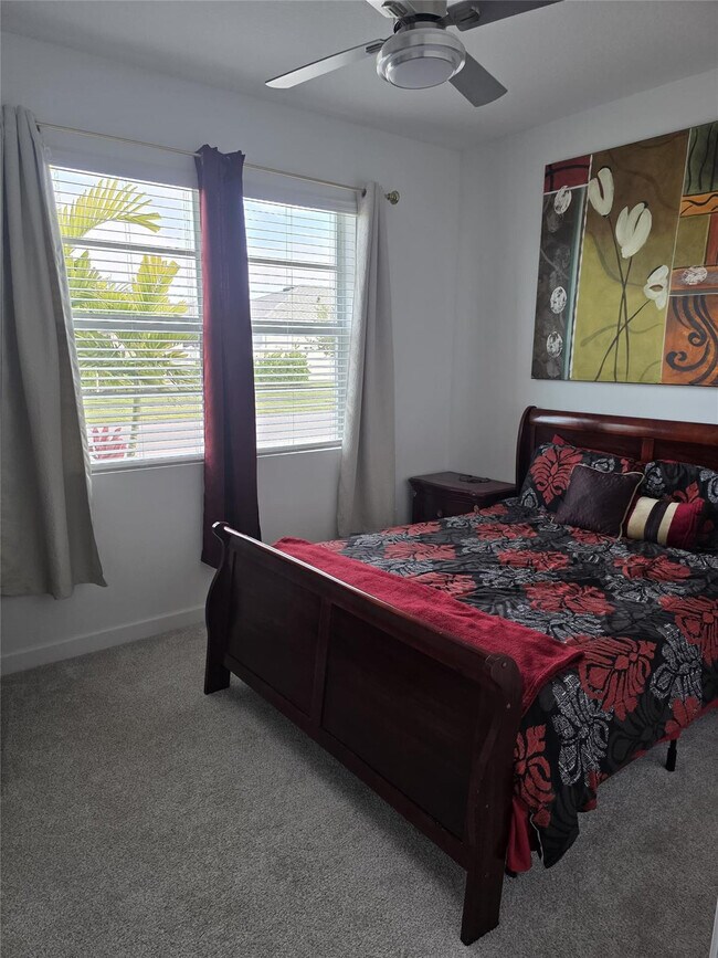 Building Photo - 10495 SW Orana Dr