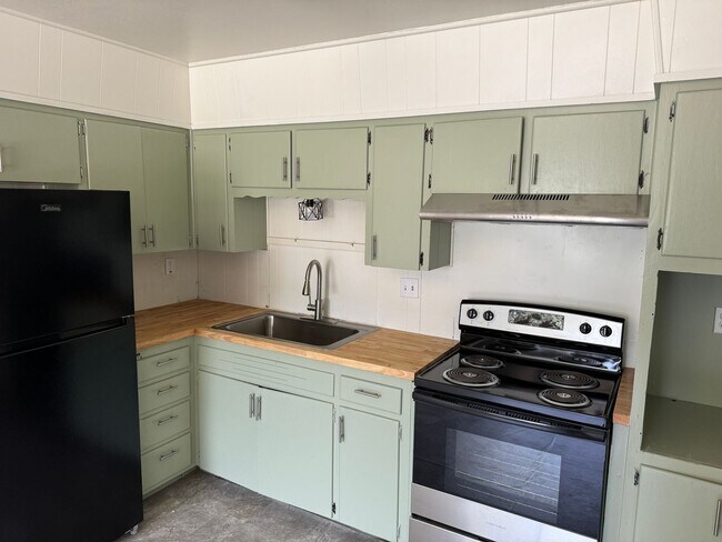 Foto del edificio - Great 3/2 House In Quiet Area