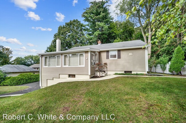 Foto del edificio - 2 br, 1 bath House - 17 Platt Lane