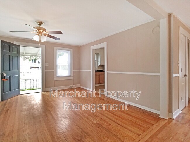 Building Photo - 409 Furman Rd