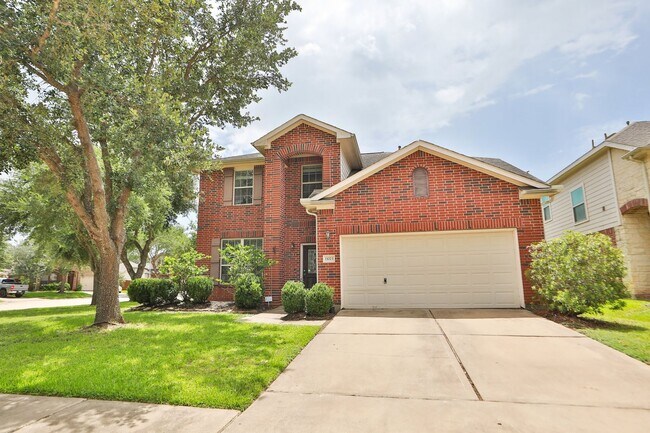 Foto del edificio - For Lease | 4 Bed, 2.5 Bath | 2,587 Sq Ft ...