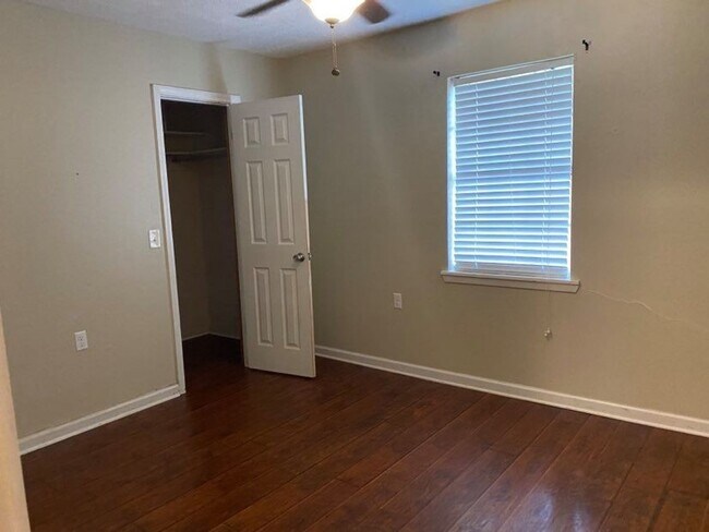Building Photo - Great 3 bedroom 2 bath home in Benton avai...