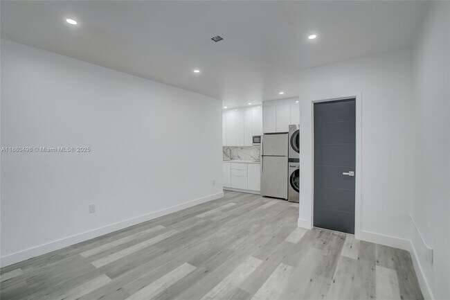 Foto del edificio - 511 SW 15th St