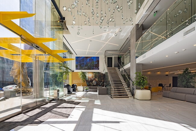 Building Photo - TENTEN Downtown