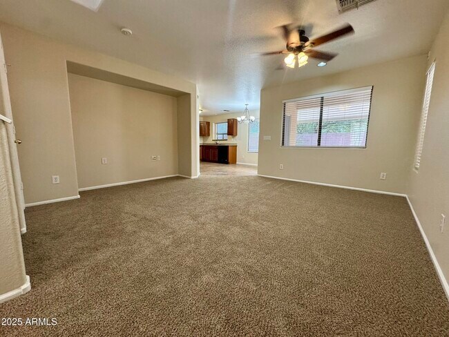 Building Photo - 2344 W White Feather Ln