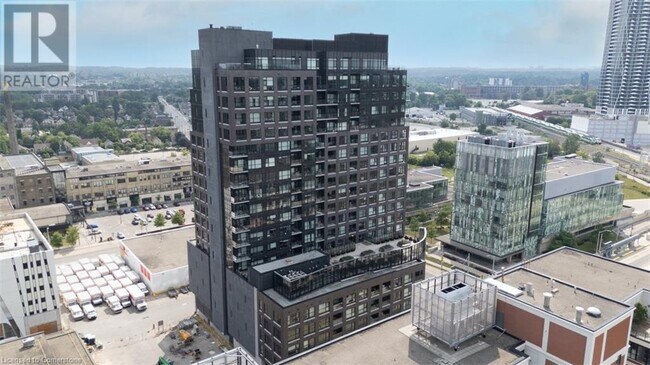 Building Photo - 1 Victoria St S