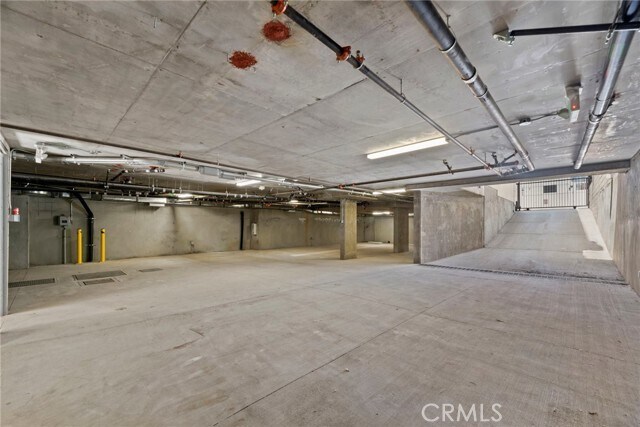 Foto del edificio - 1409 N Hobart Blvd