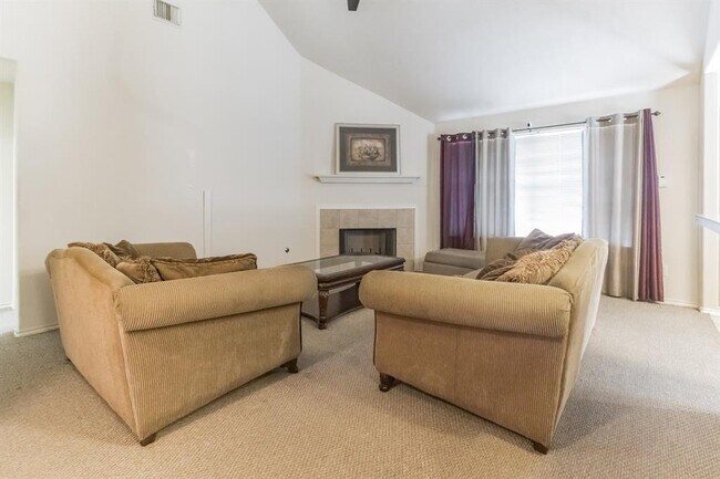 Foto del edificio - 18306 Manorcliff Ln