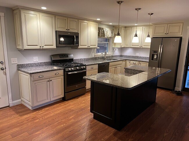 Kitchen - 4 Cortland Cir