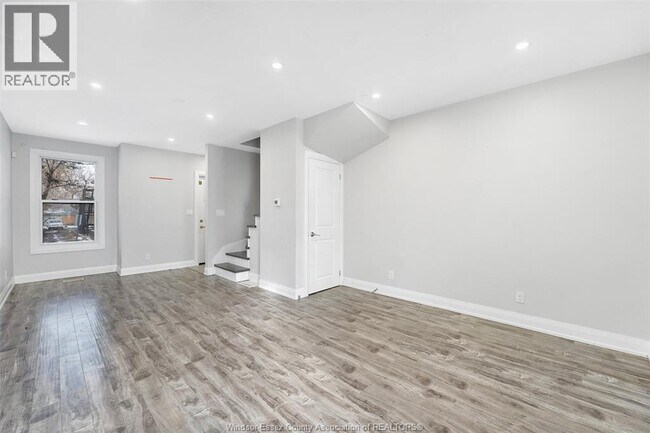 Building Photo - 1657 Martindale St