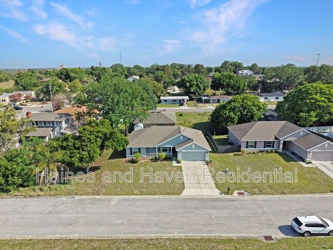 Building Photo - 1217 Forest Hill Dr