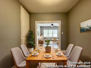 Foto del edificio - 1535 W Woodlawn Ave