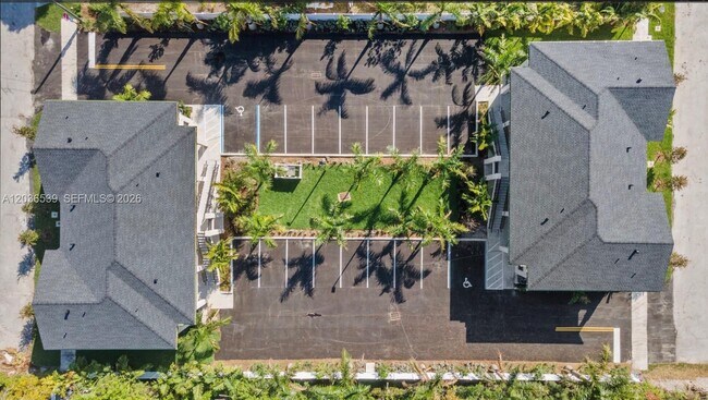 Foto del edificio - 5745 SW 44th Ct
