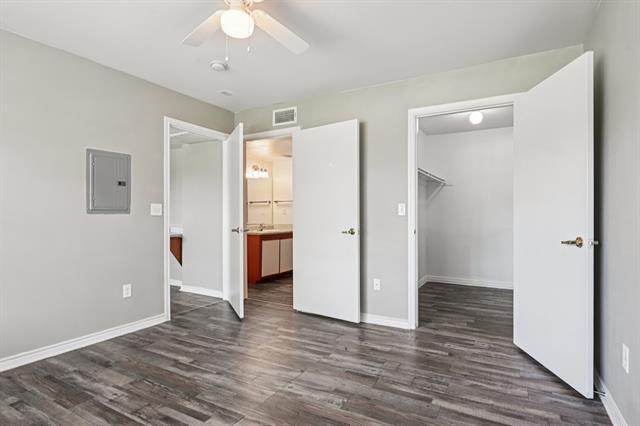 Foto del edificio - 700 Timber Oaks Ln