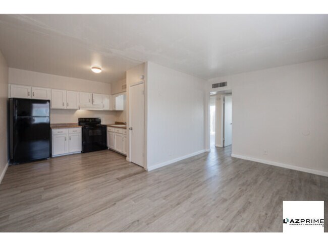 Foto del edificio - Discover this Gorgeous, Remodeled Mesa 2/1...