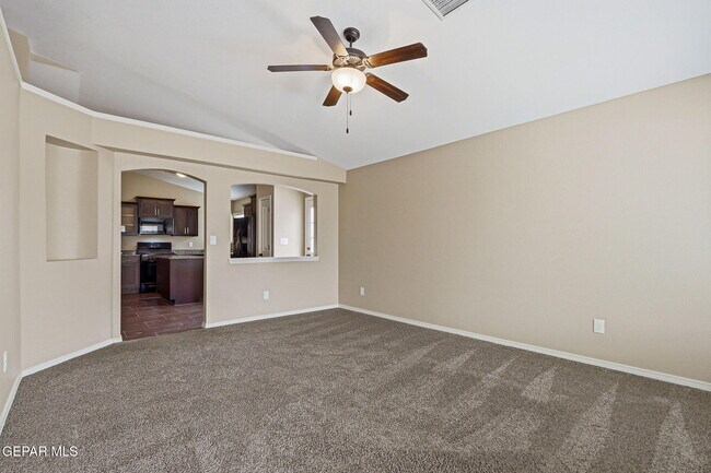 Foto del edificio - 4976 Joe Castillo St