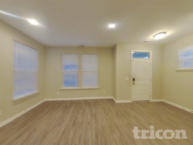 Building Photo - 301 Thomas Point Dr