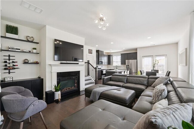 Foto del edificio - 162 Auburn Run Ln