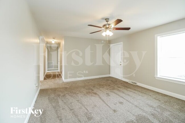 Building Photo - 4045 Salem Landing Dr