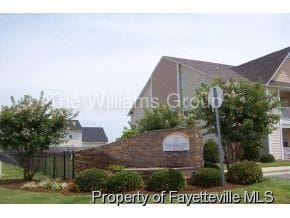 Building Photo - 1320 Kershaw Loop