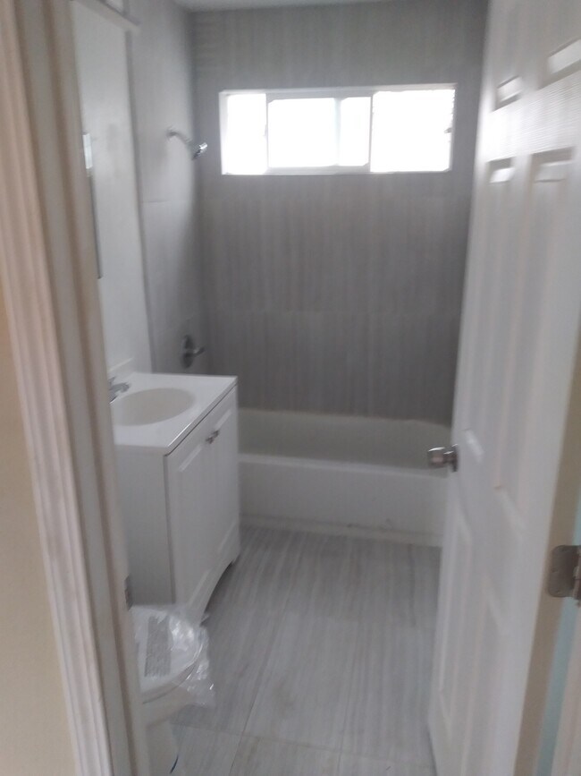 Foto del edificio - 1325 66th St