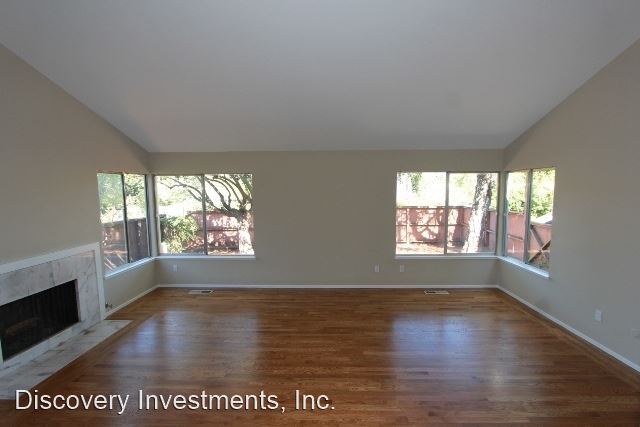 Foto del edificio - 3 br, 2.5 bath House - 530 Vistamont Avenue