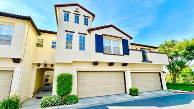 Building Photo - 5010 Golondrina Way