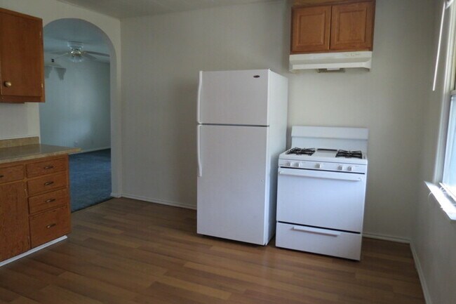Building Photo - Coming Soon Mid April!!