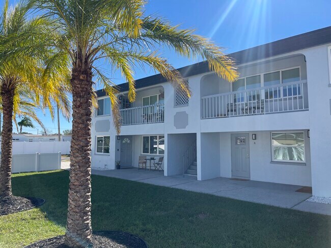 Foto del edificio - 4030 25th St N