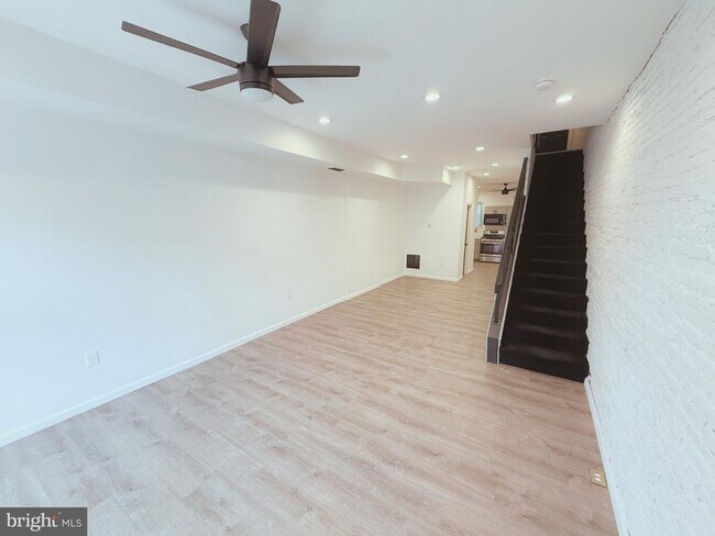 Foto del edificio - 2142 Penrose Ave