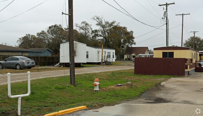 Building Photo - 3410 N Twin City Hwy