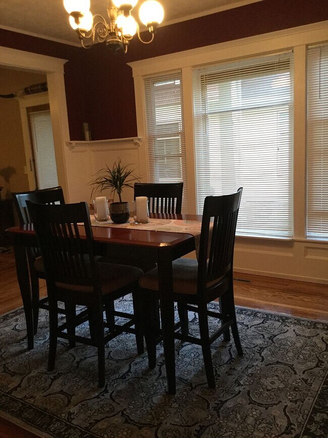 633 N Water St, Owosso, MI 48867 Townhome Rentals in Owosso MI