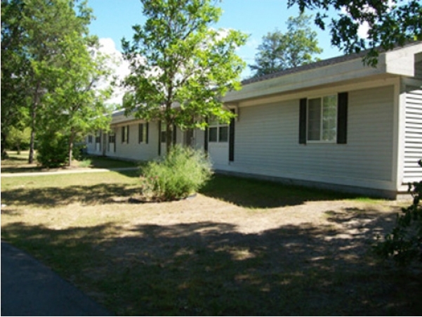 Primary Photo - South Pointe I, II & III Apartments