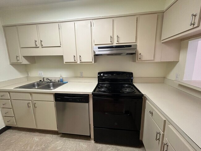 Foto del edificio - 3350 Altamont Rd