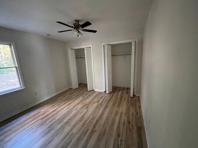 Foto del edificio - 712 Marbleridge Rd