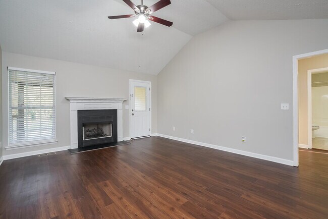 Foto del edificio - 524 Summit Way