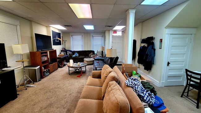 Photo - 2307 W Main St Apartment