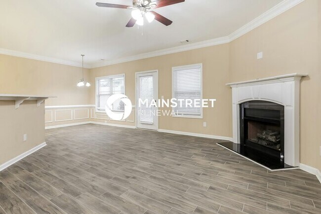 Foto del edificio - 4 Bedroom Pet-Friendly Home in Atlanta, GA with Main Street Renewal