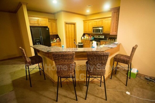 Building Photo - 1101 Golden Leaf Dr