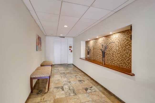 Building Photo - 4077 3rd Ave