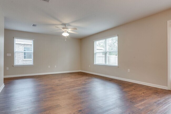 Foto del edificio - Beautiful 4-Bedroom Home - Wynfield Subdiv...