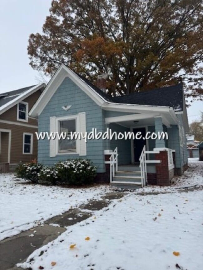 Building Photo - 1916 High St