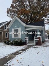 Building Photo - 1916 High St