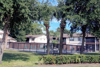 Building Photo - 411 Banana Cay Dr